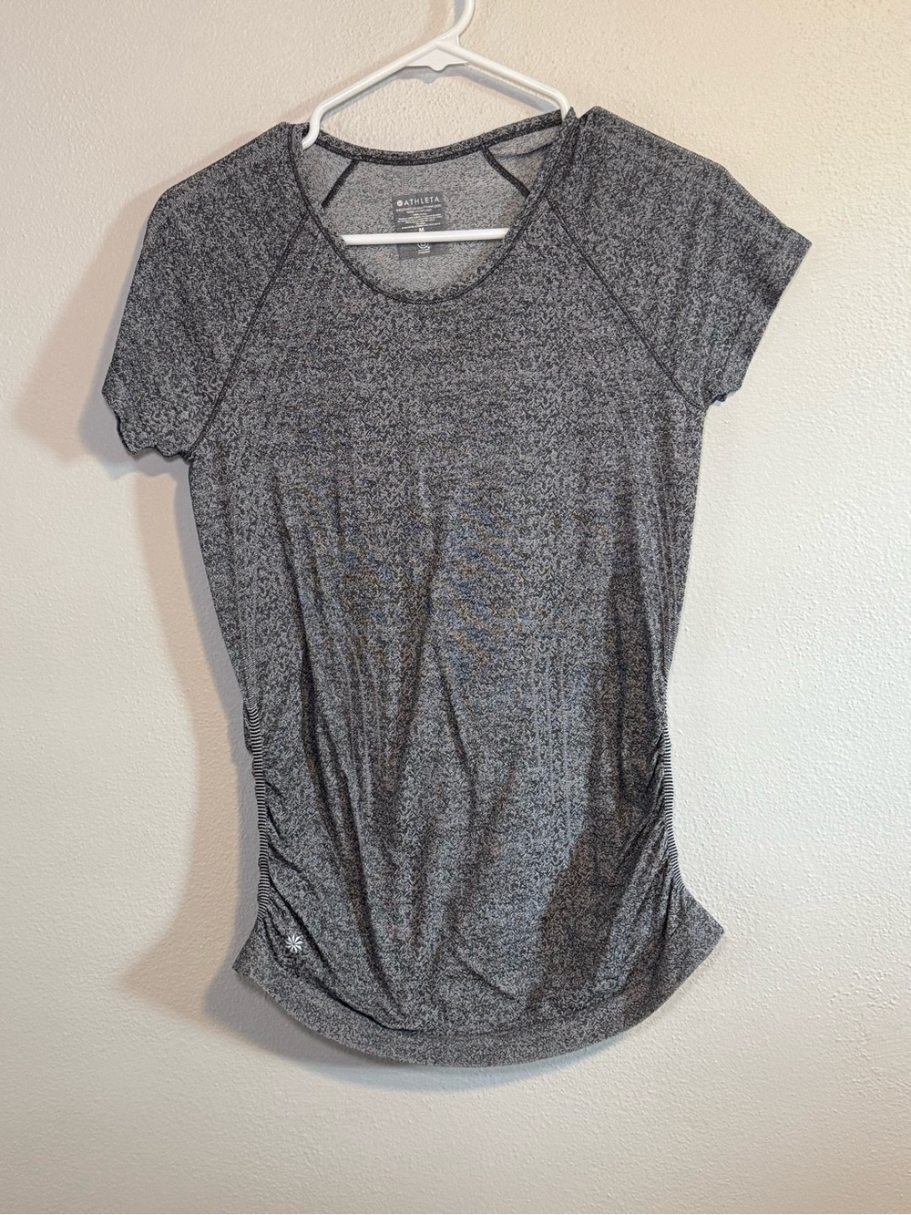 Athleta Heather Grey Scrunch Workout Short Sleeve Shirt Women’s Medium